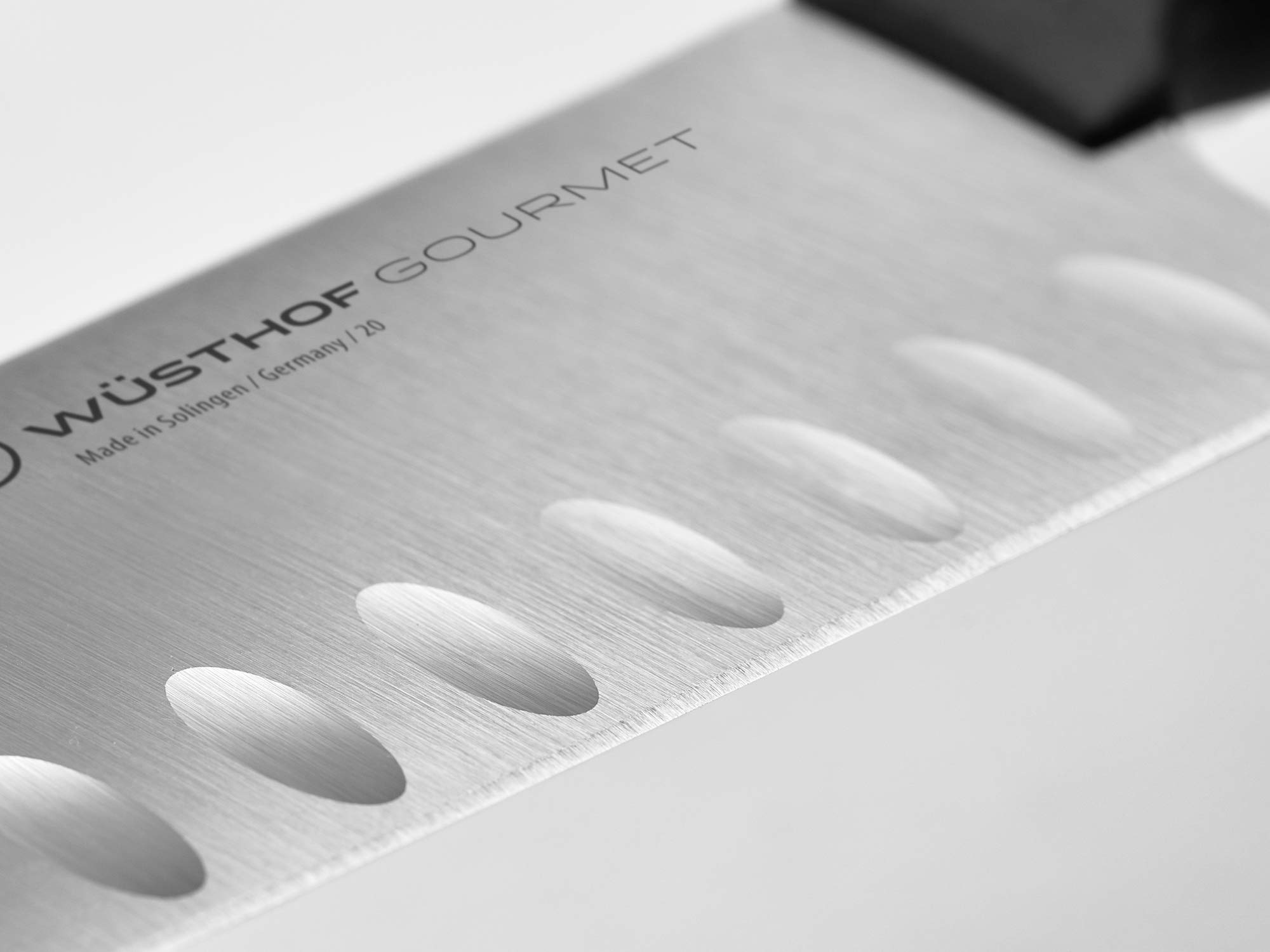 w-sthof-gourmet-santoku-17-cm-couteau-de-cuisine-japonais-fabriqu-en-allemagne image 2