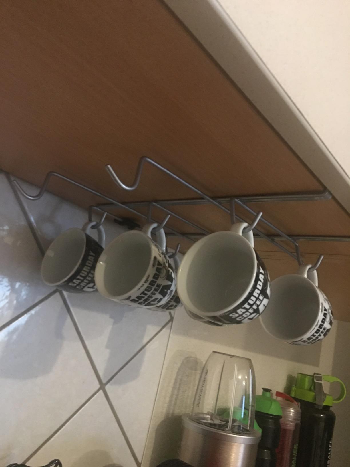 Pratique mais attention aux tasses