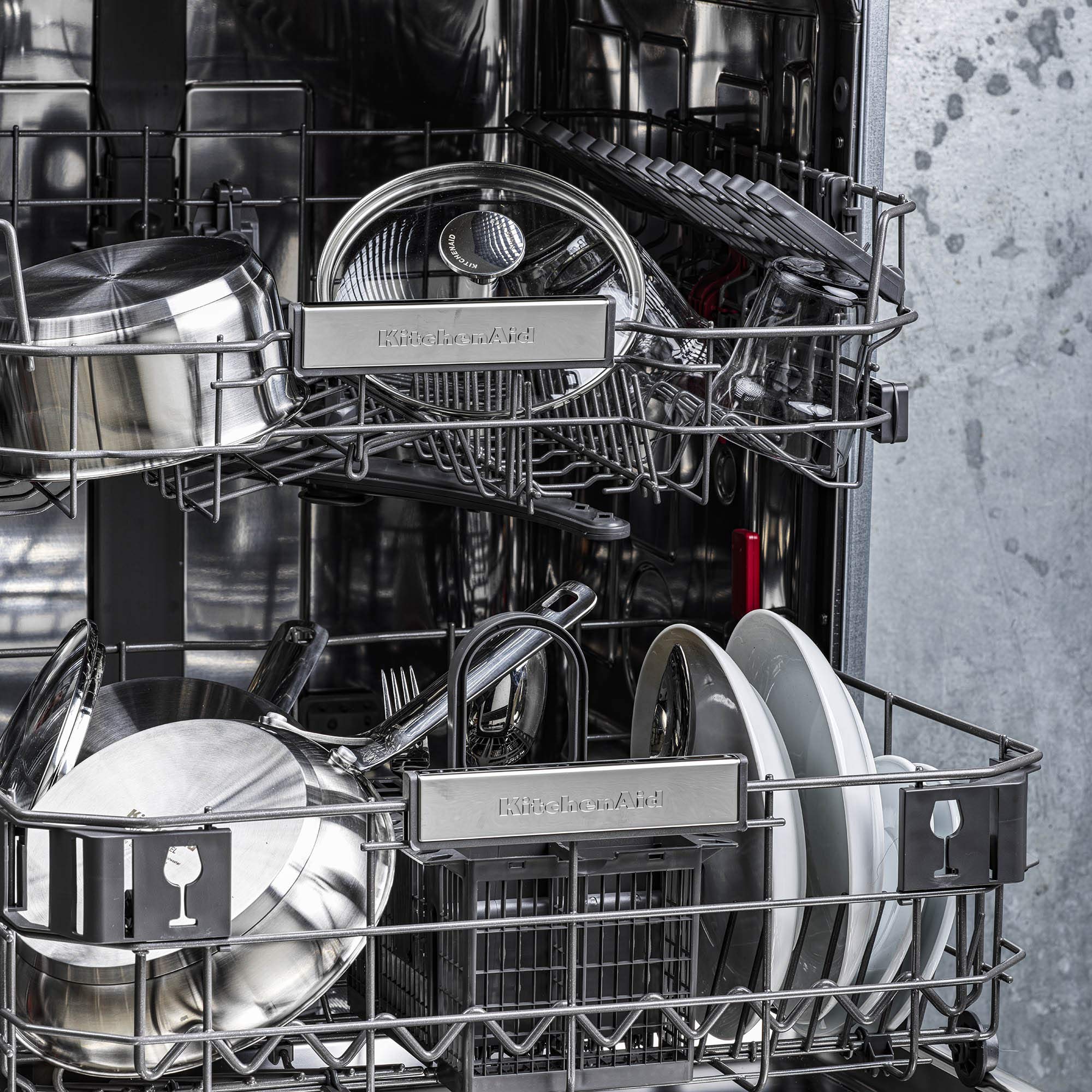 kitchenaid-sauteuse-en-acier-inoxydable-antiadh-sive-28-cm-4-3-l image 7